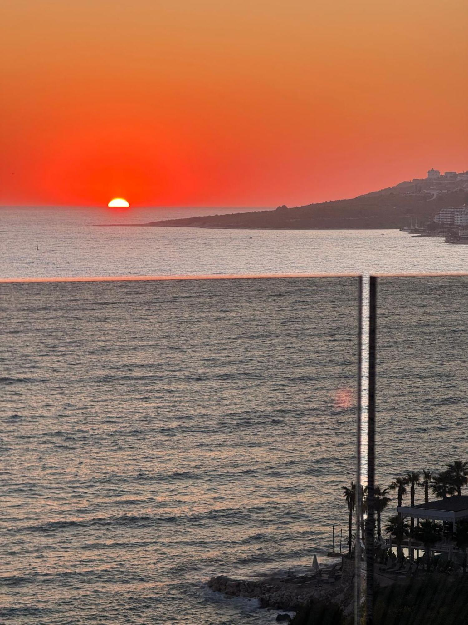 Helia Seaside Hotel Sarande Exterior photo